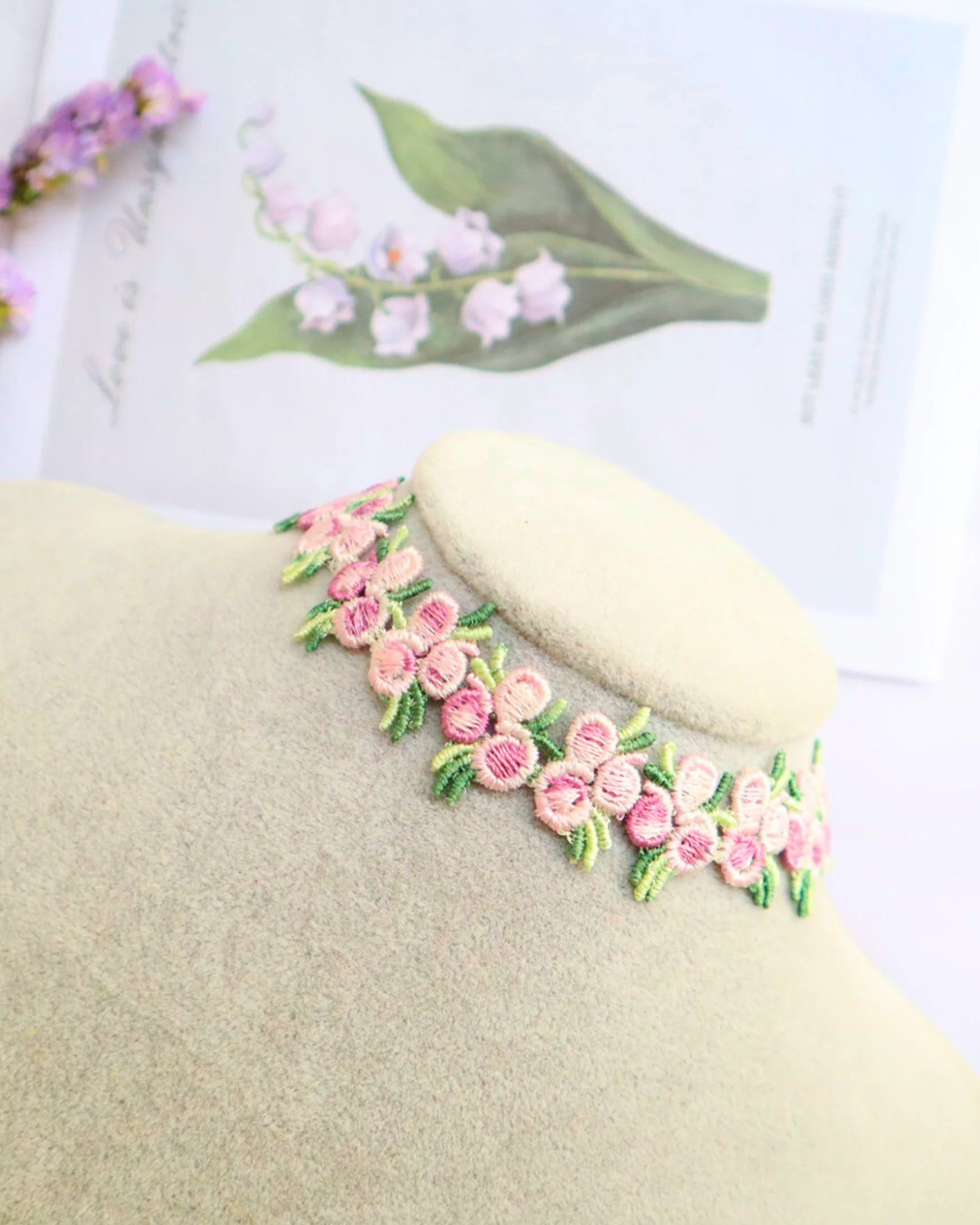 lovely fairyberry choker