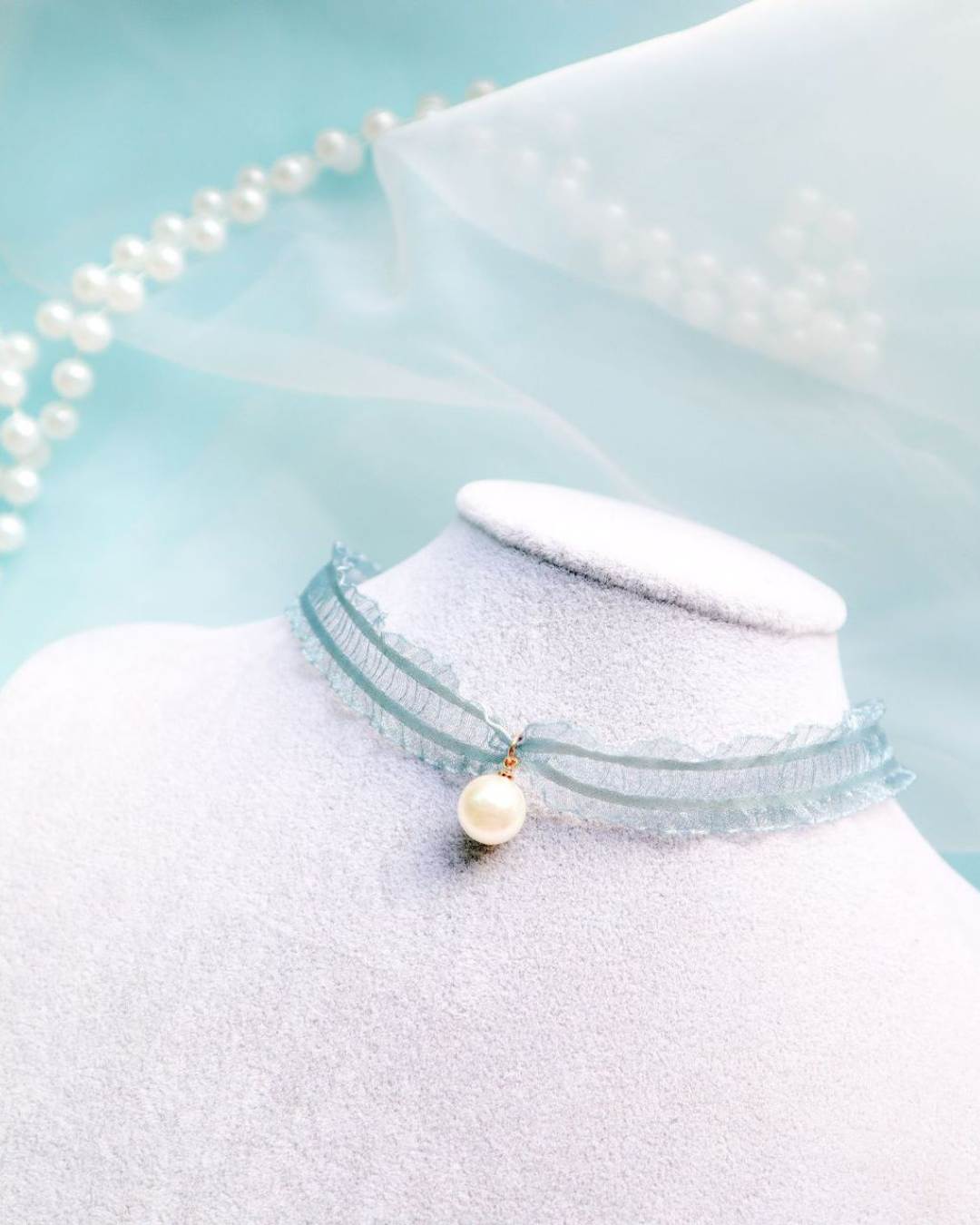 Celestine Pearl Choker – Mint Lace & Drop Charm